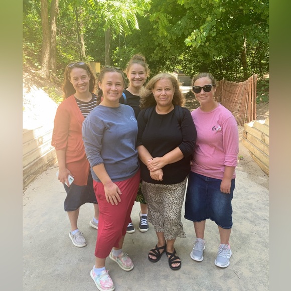 Meet your Posher, Cassie - Picture 2 of 10